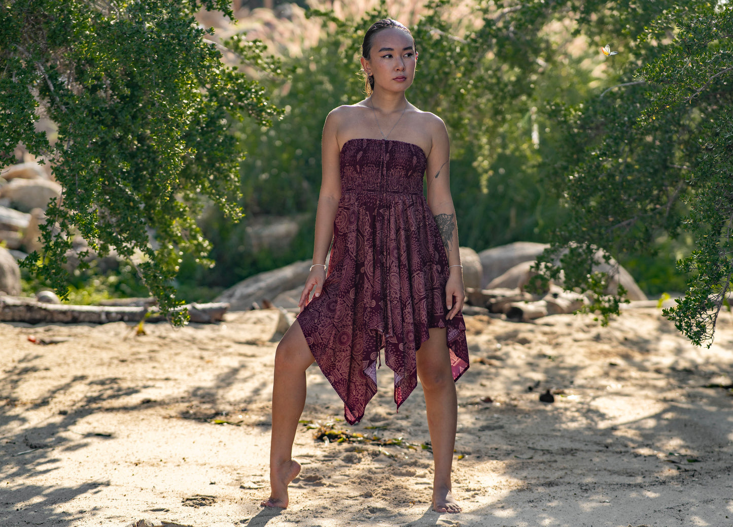 gemusterter Rock mit Fransen, Sommerkleid, Elfenkleid, Zipfelrock, Fransenrock in rot mit filigranem Muster