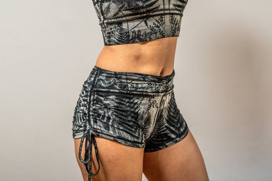 Yoga top with the pattern of the flower of life olive green