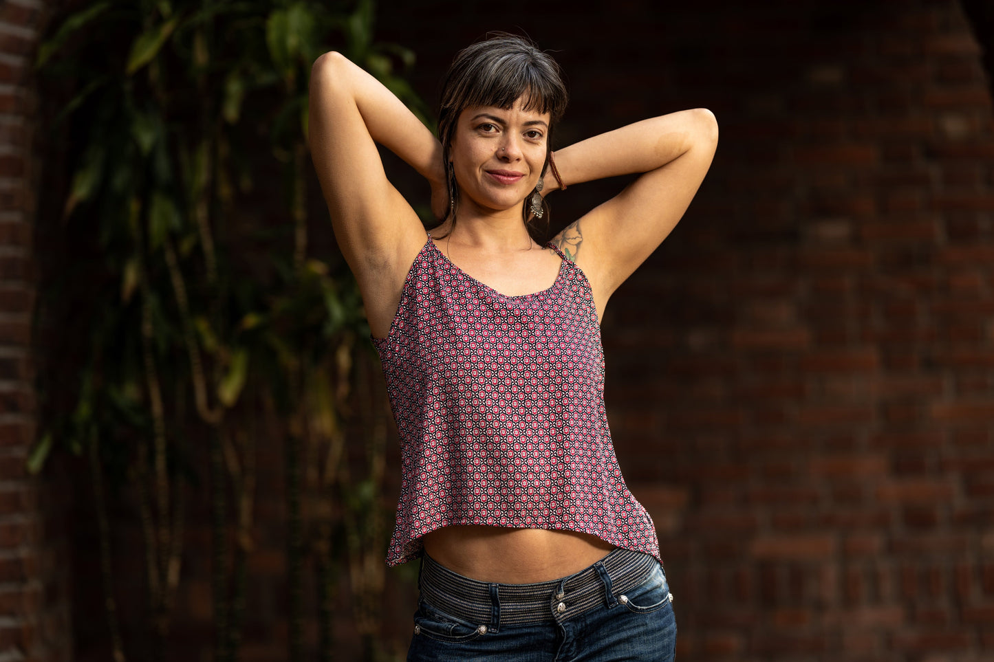 Plain top with mesh insert in gray