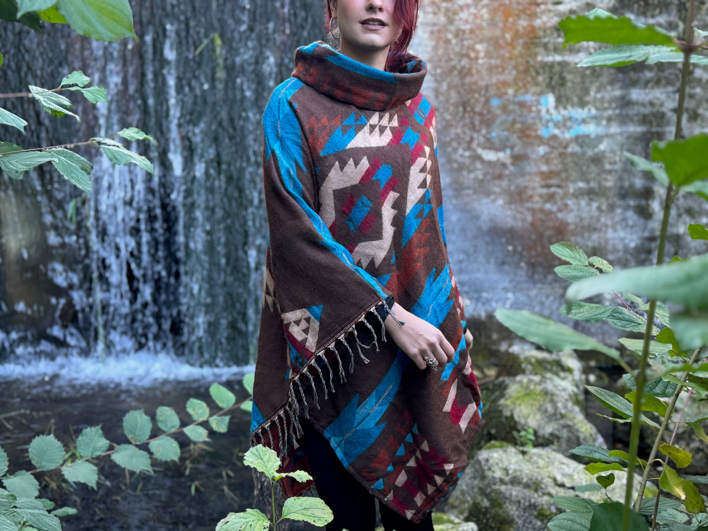 gemütlicher warmer Poncho, Überwurf, Bohemian Poncho, Boho Überwurf braun/blau/beige P01