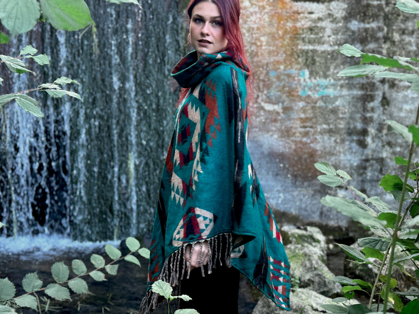 gemütlicher warmer Poncho, Überwurf, Bohemian Poncho, Boho Überwurf türkis/beige/rot P04