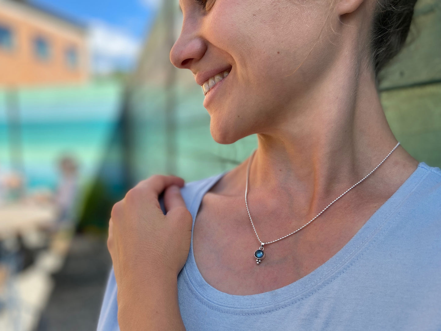 small pendant with labradorite and silver beads