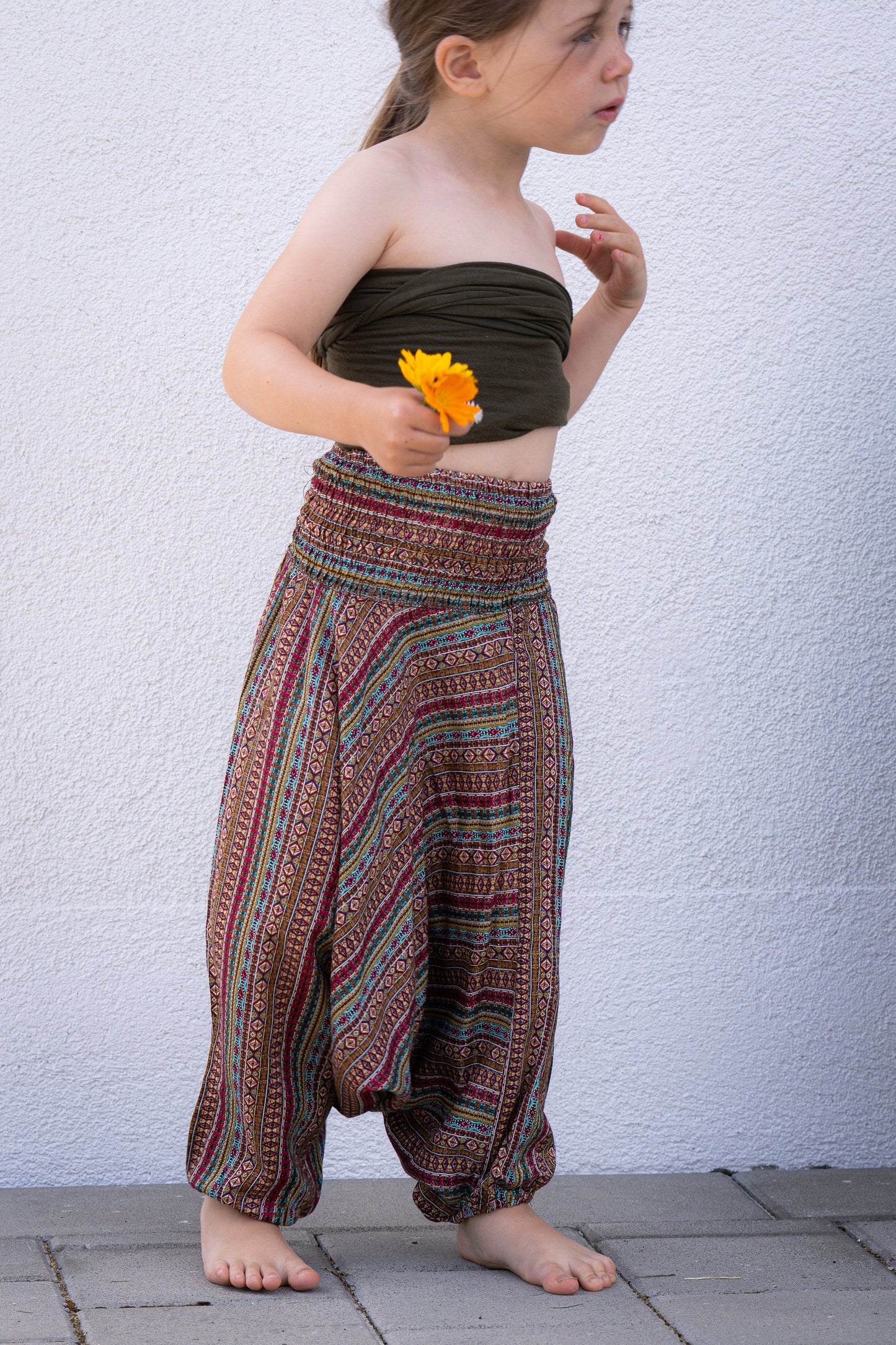 Cozy Alibaba pants for children, colorful stripes