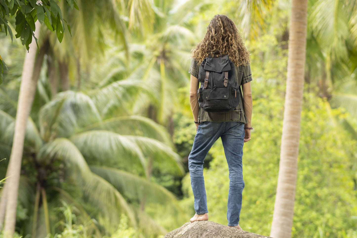 grosser lässiger Canvas Rucksack mit Riemen in schwarz