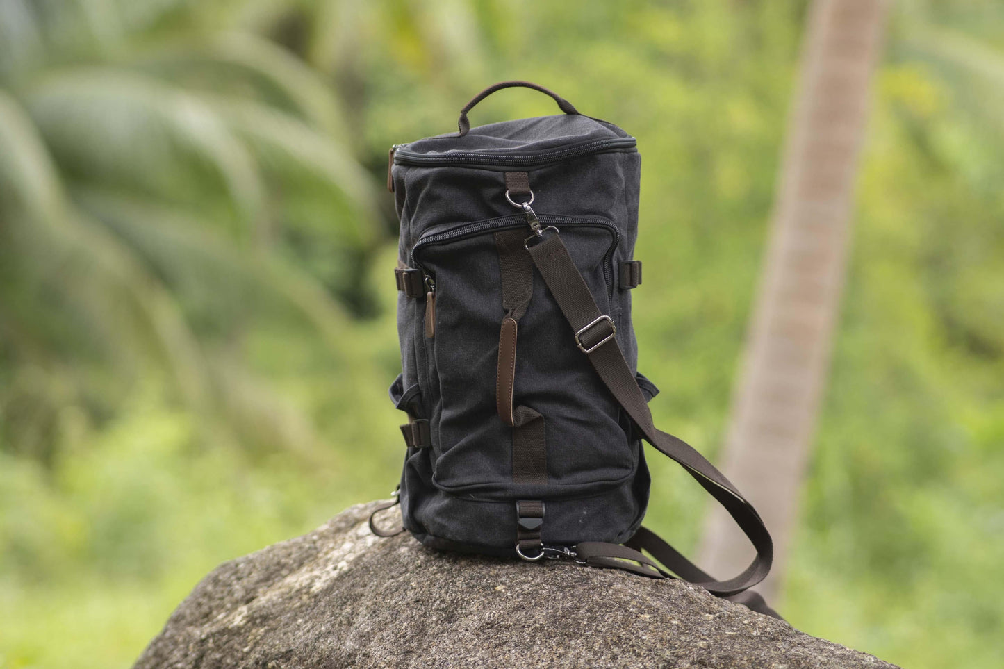 großer praktischer Canvas Rucksack und Tasche in einem