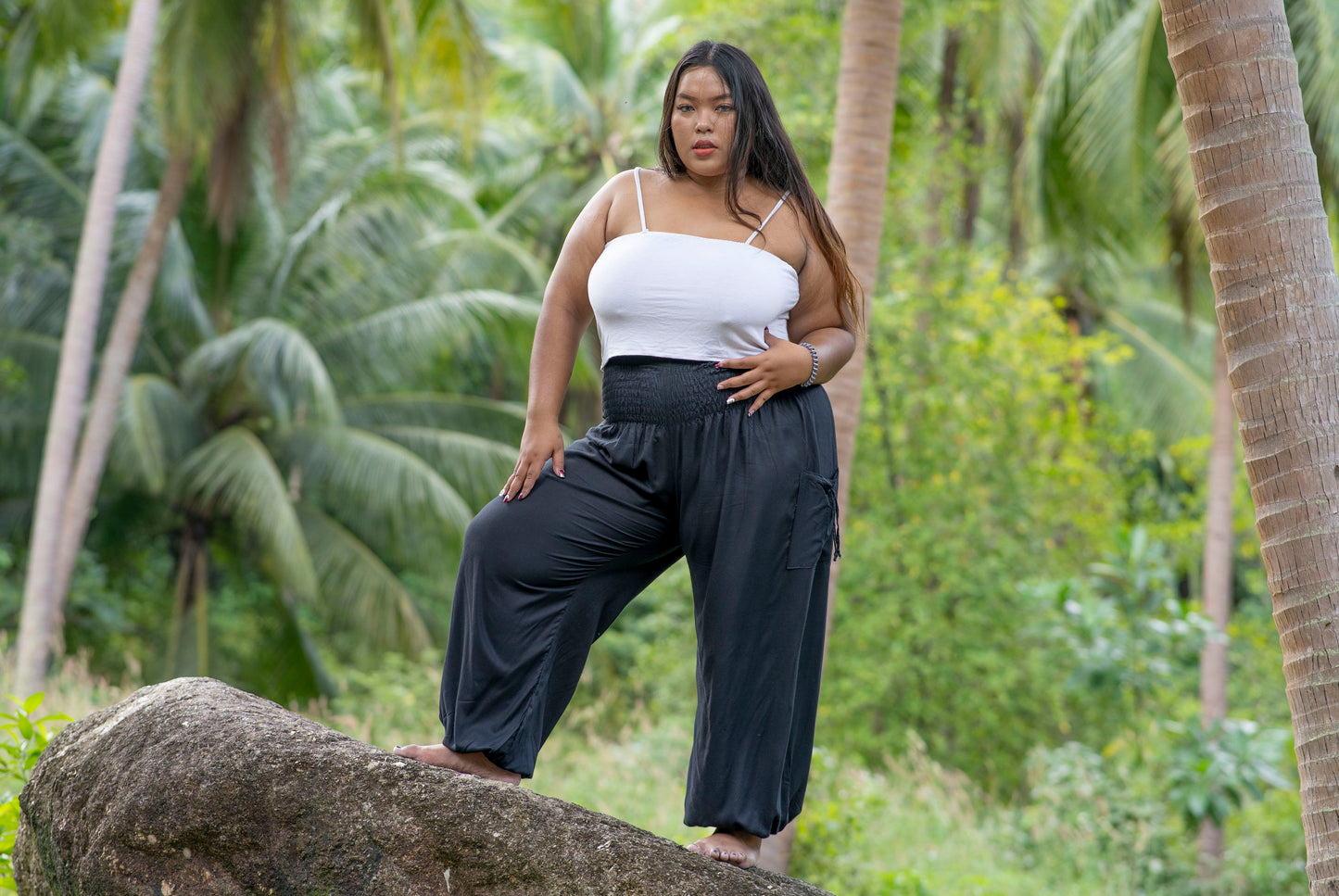 PLUS SIZE Pluderhose einfarbig in schwarz