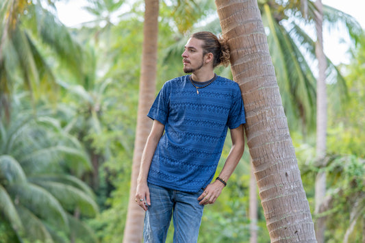 blue patterned t-shirt for men