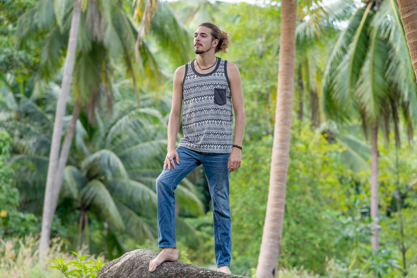 gray patterned tank top for men with chest pocket