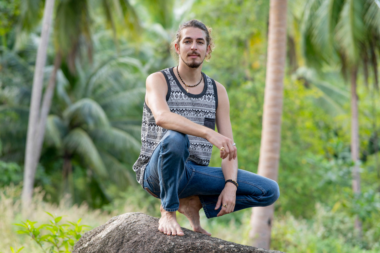 gray patterned tank top for men with chest pocket
