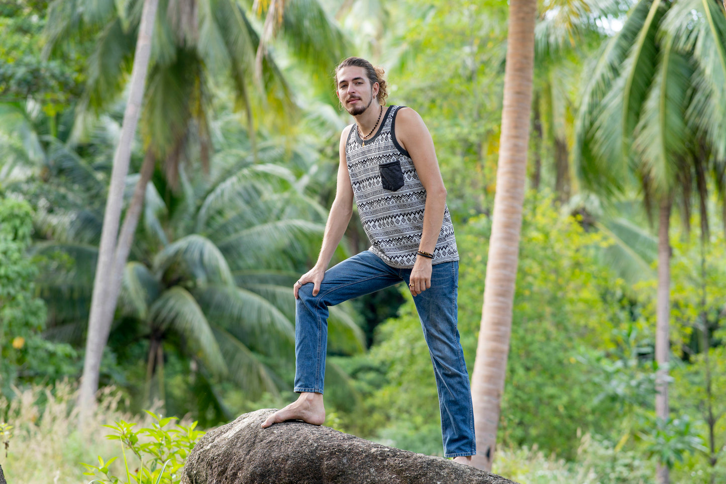 gray patterned tank top for men with chest pocket