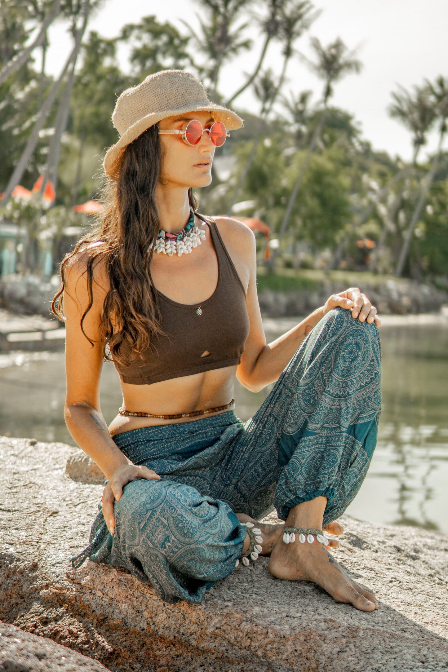 luftige Pluderhose mit Mandalamuster in blau mit Taschen