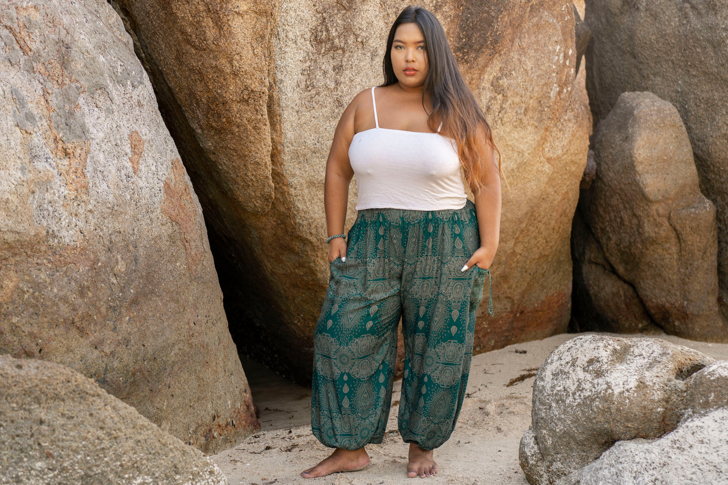 PLUS SIZE Pluderhose mit filigranem Muster in türkis