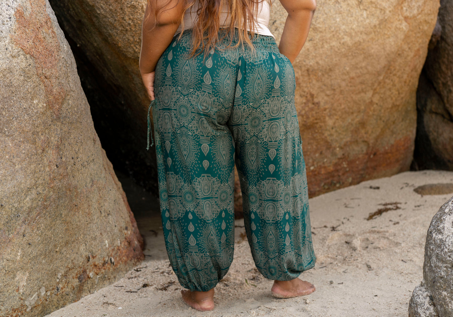 PLUS SIZE Pluderhose mit filigranem Muster in türkis