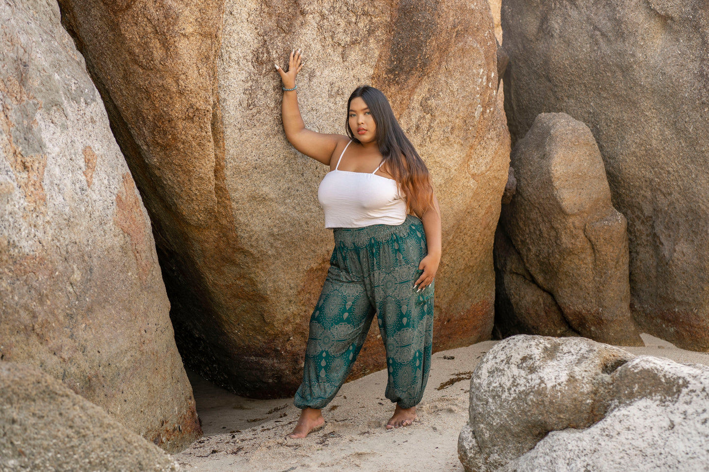 PLUS SIZE Pluderhose mit filigranem Muster in türkis