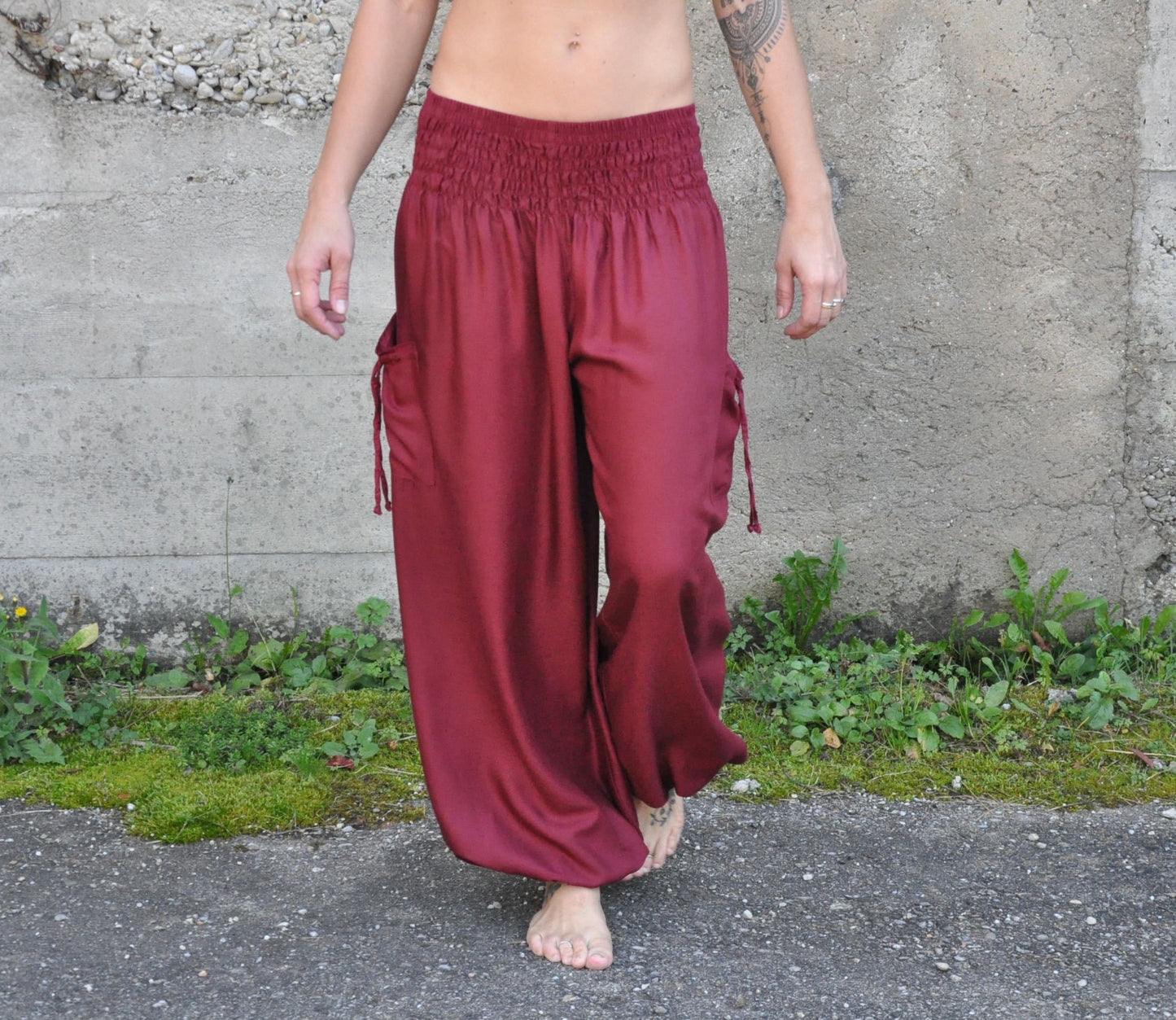 luftige einfarbige Pluderhose in rot