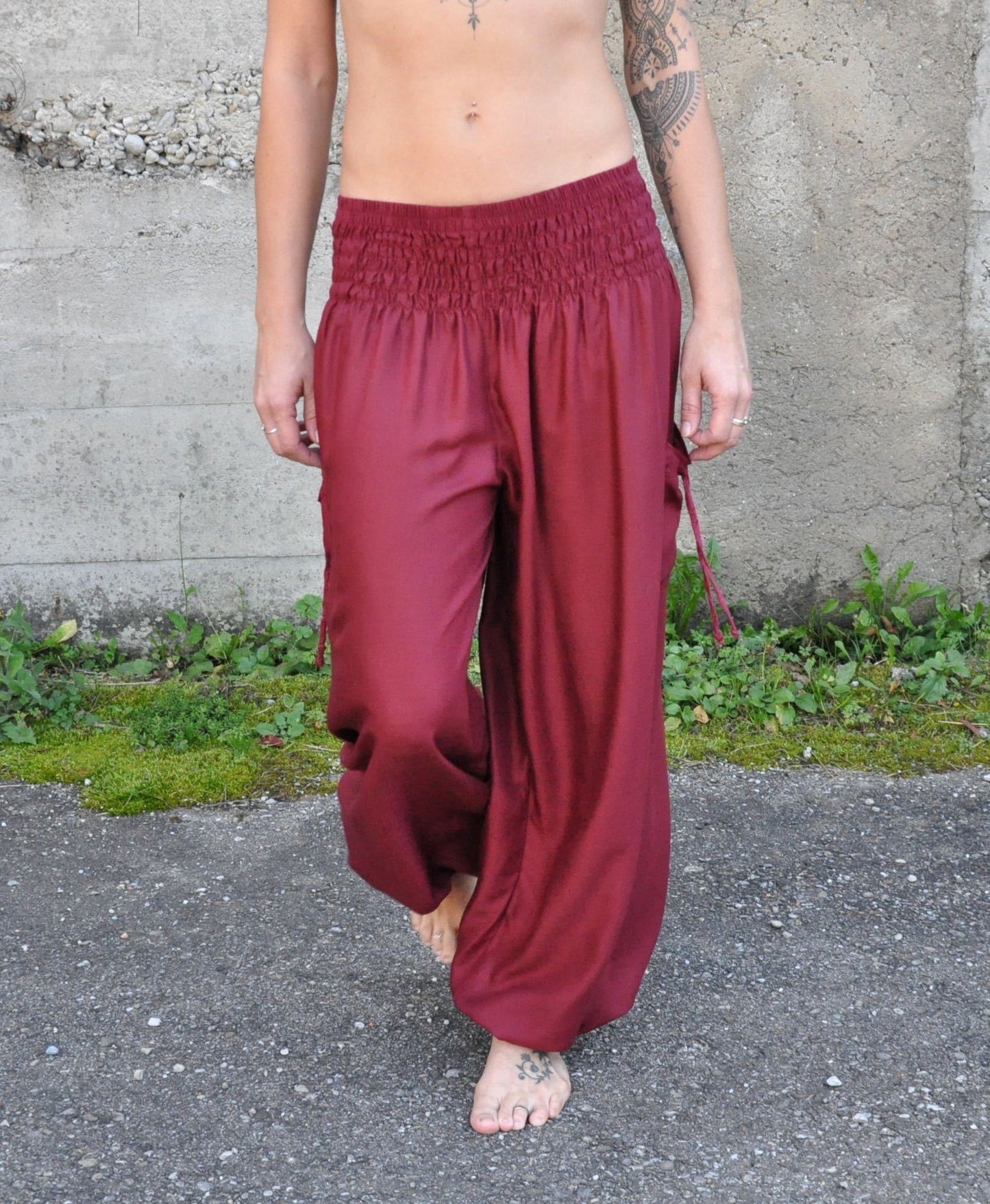 luftige einfarbige Pluderhose in rot