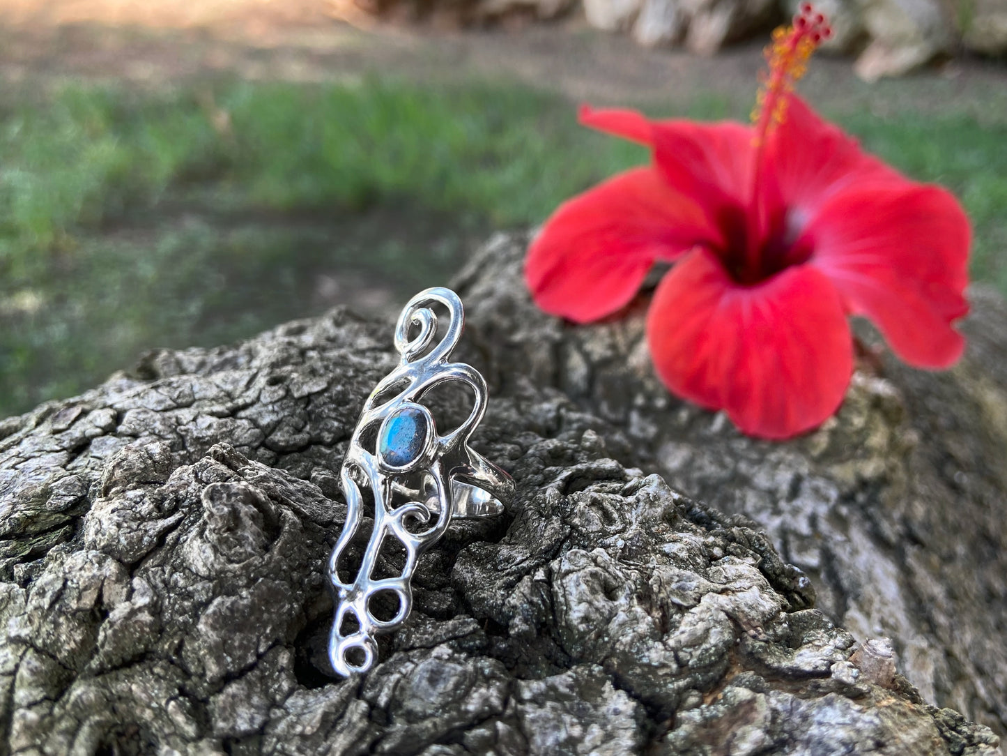 verschnörkelter Silber Ring mit Spiralen und Labradorit Stein