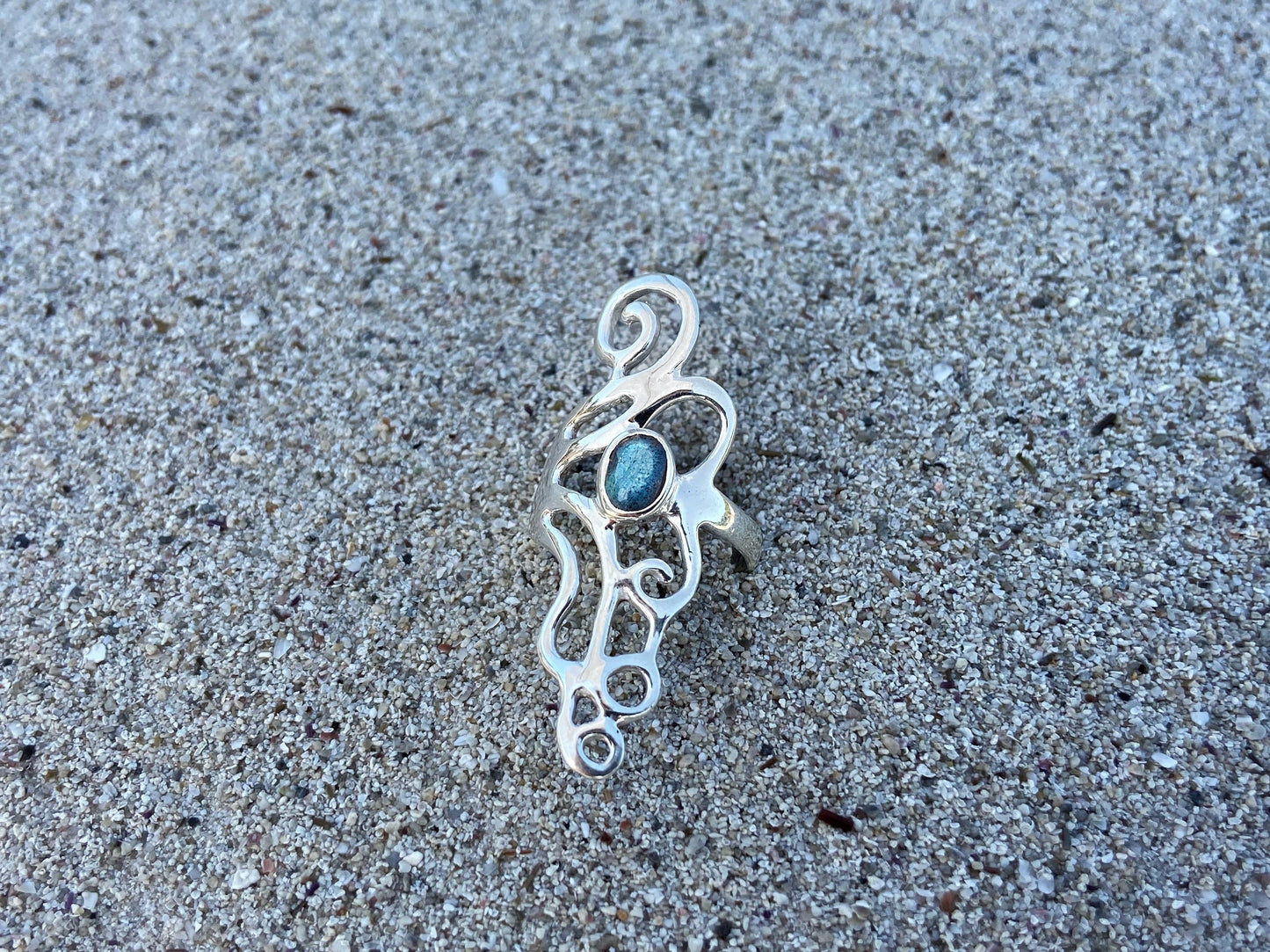 verschnörkelter Silber Ring mit Spiralen und Labradorit Stein