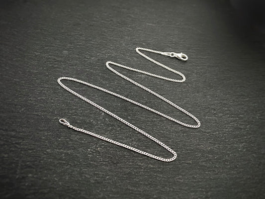delicate silver curb chain in different lengths