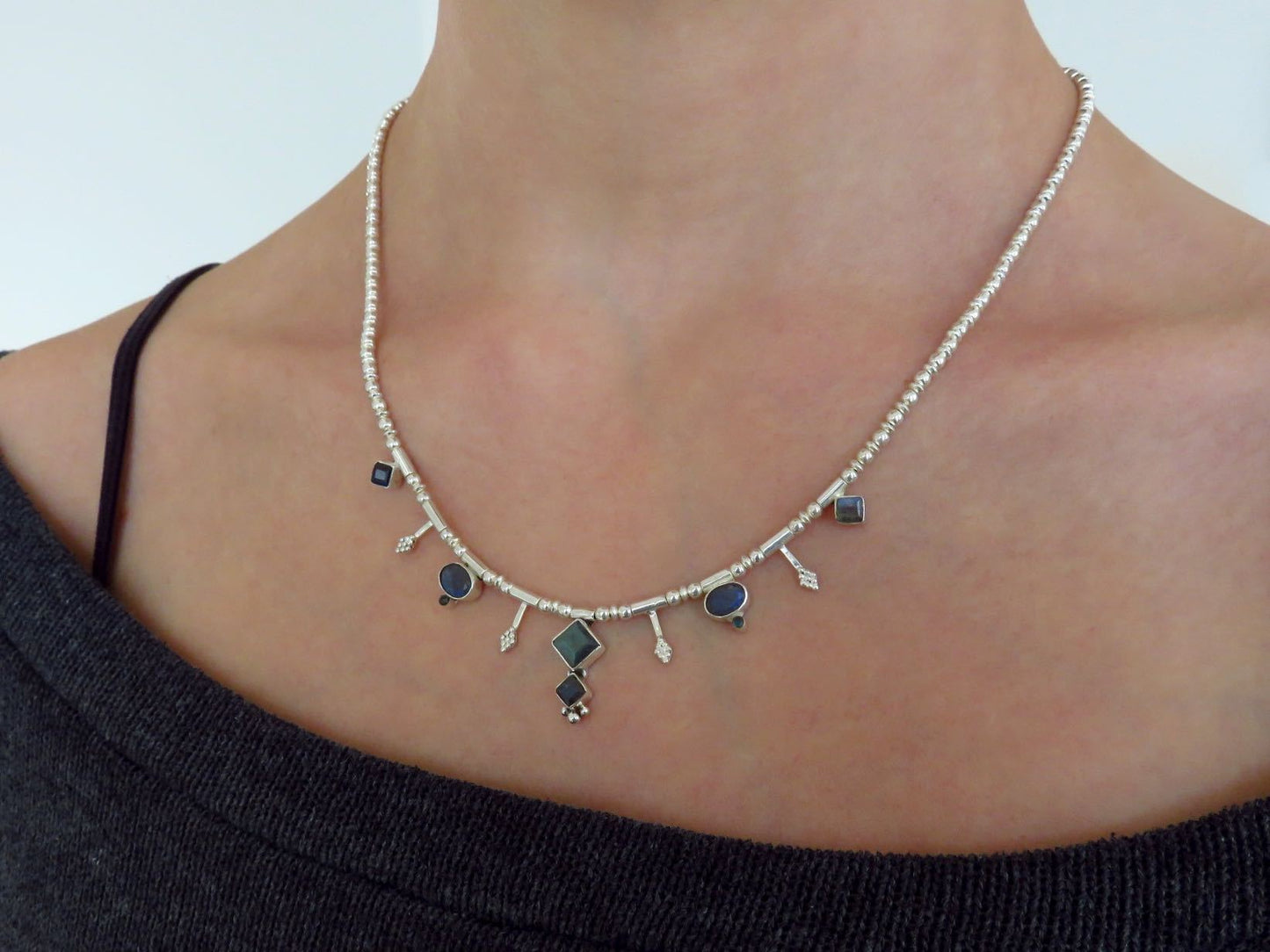Necklace with labradorite stones made of silver