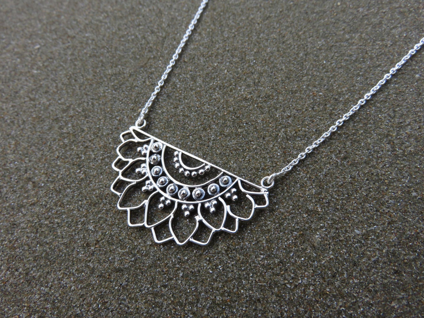 Mandala necklace with floral pattern made of silver
