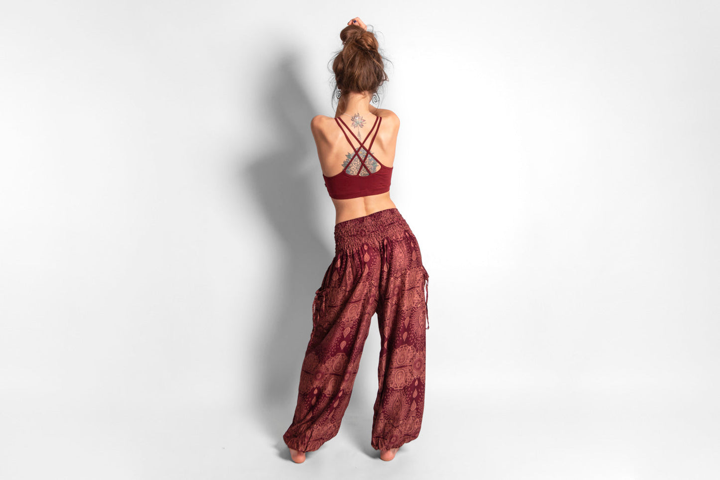 Yoga Top mit dem Muster der Lebensblume rot