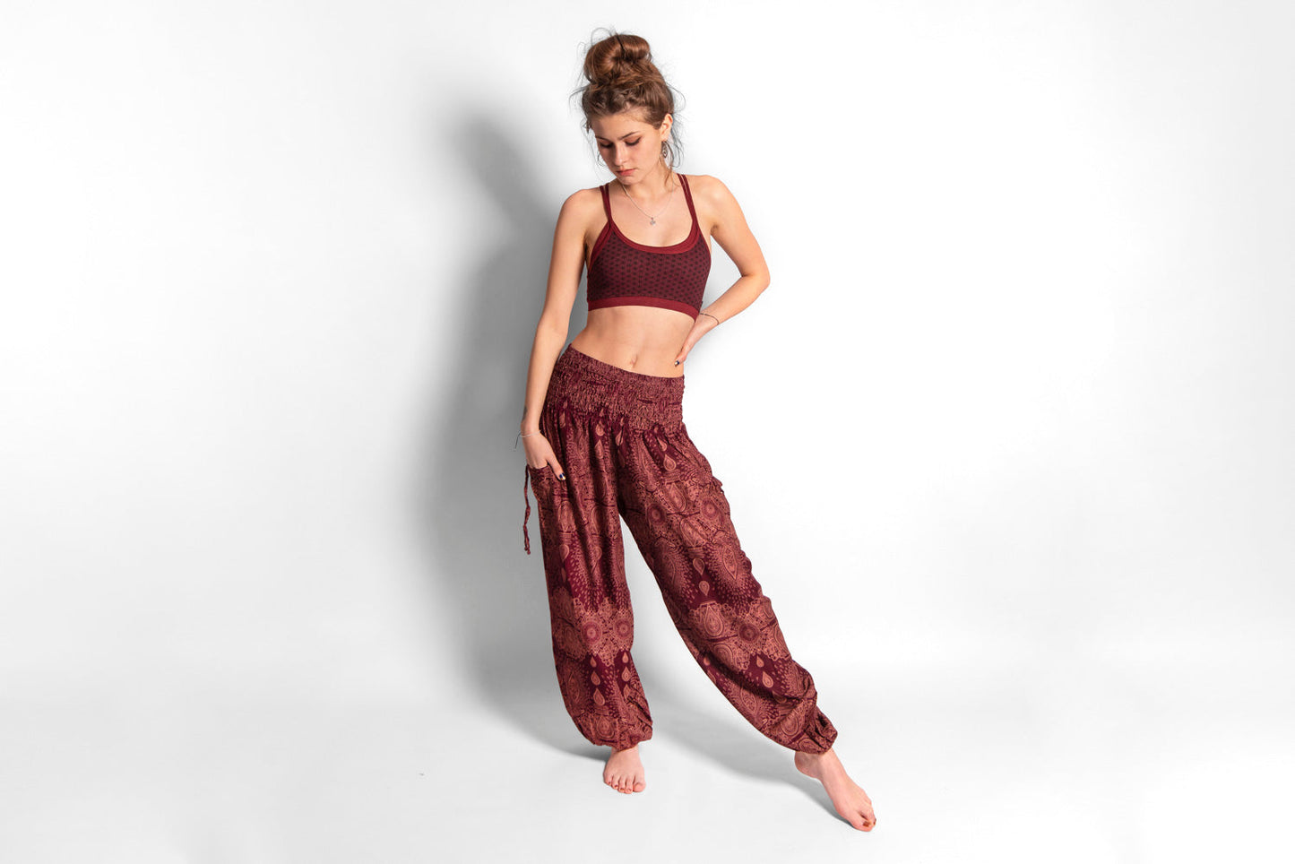 Yoga Top mit dem Muster der Lebensblume rot