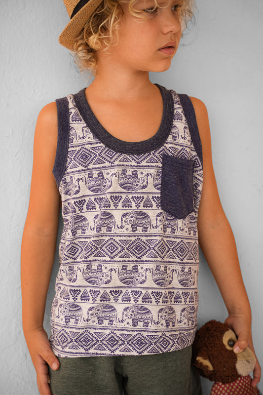 süsses Tanktop für Kinder mit Elefanten in grau