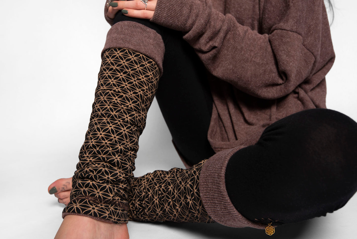 Leg warmers for turning in brown, cuffs, yoga cuffs