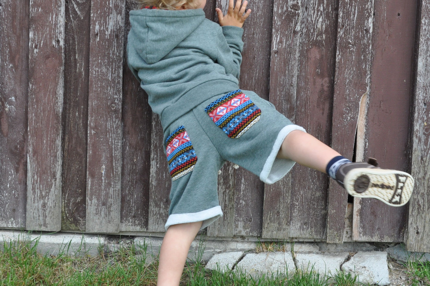 casual shorts with colorful pockets for boys