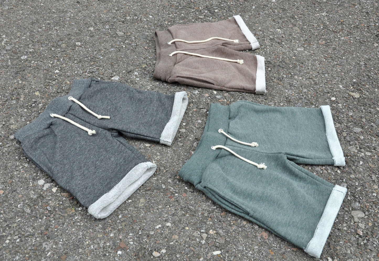 casual shorts with colorful pockets for boys
