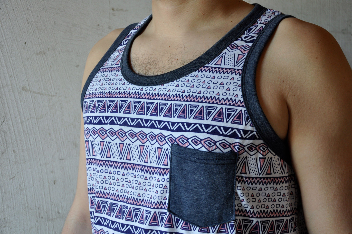 Geometric pattern tank top for men