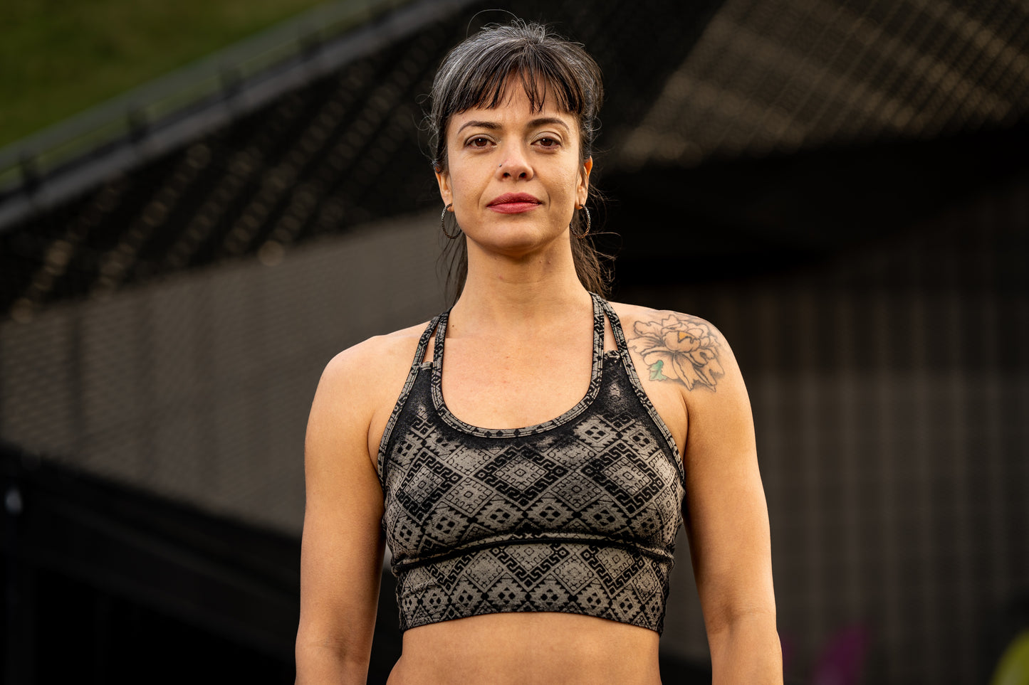 Yoga top with the pattern of the flower of life olive green 