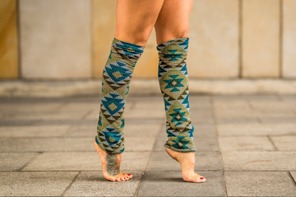 Boho Wendestulpen – Beinstulpen, Yoga & Tanz Stulpen, 4-in-1 Legwarmers Damen in türkis/ gemustert