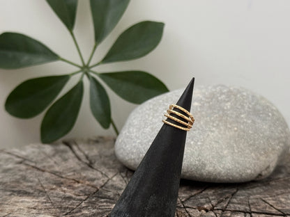 Ohrclip 4 Lines, Ohrschmuck ohne Loch, Ohrmanschette