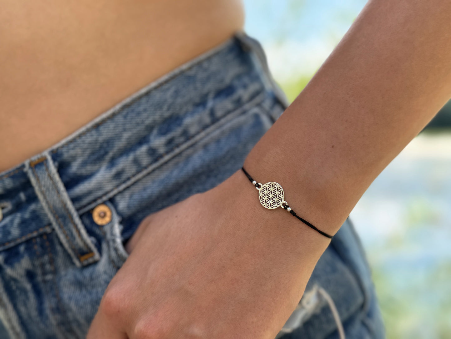 zartes Armband mit dem Motiv der Lebensblume aus Silber