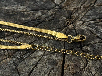 Verstellbares zweireihiges goldfarbenes Fußkettchen Fischgrätenkettchen aus Edelstahl – PVD Gold Plated