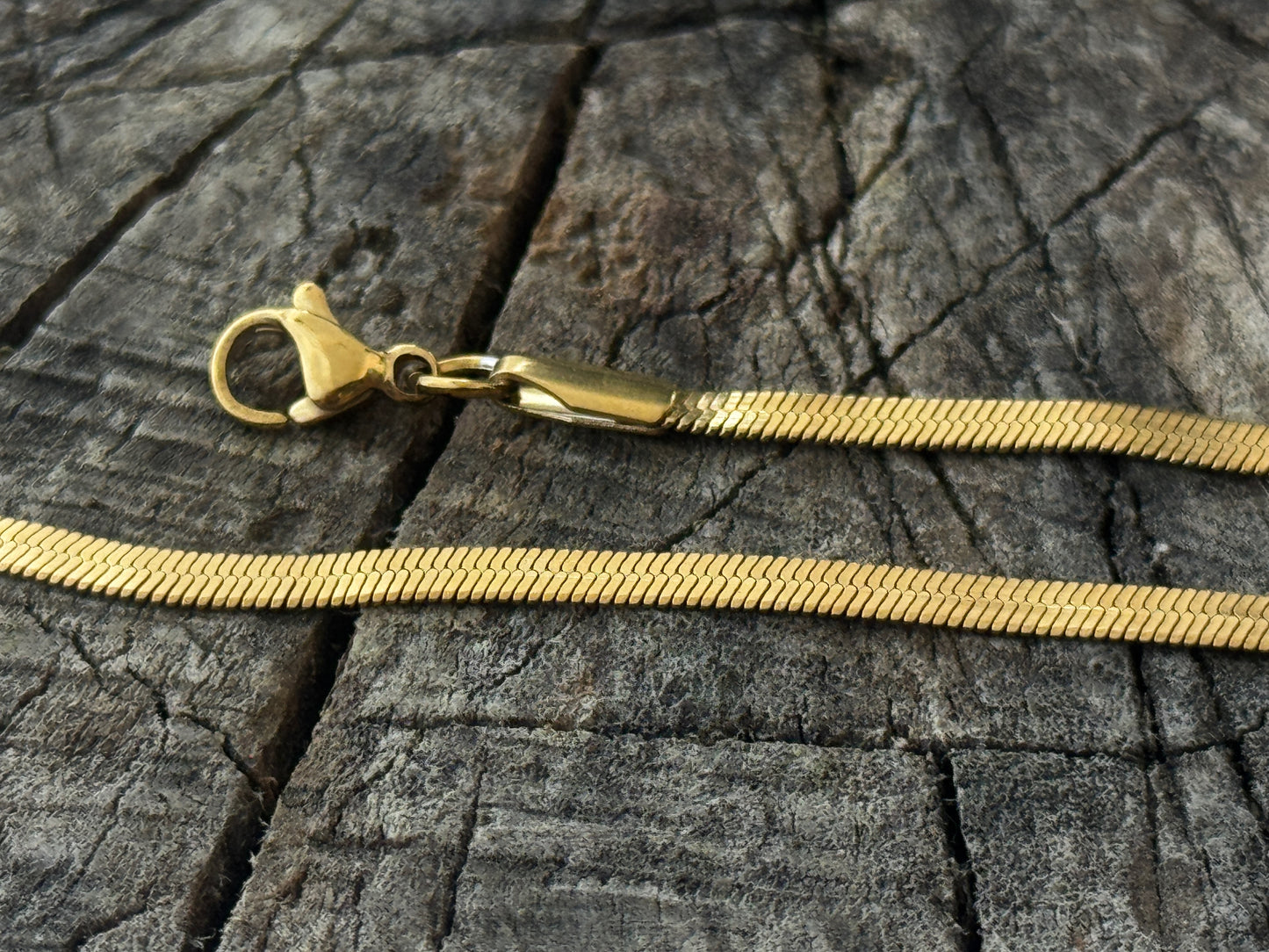 Goldfarbene Fischgrätenkette 3 mm – Verstellbare Halskette aus Edelstahl, PVD vergoldet
