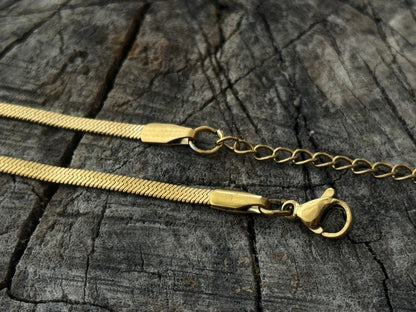 Goldfarbene Fischgrätenkette 3 mm – Verstellbare Halskette aus Edelstahl, PVD vergoldet