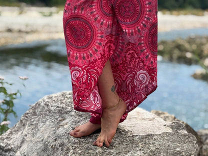 Boho Wickelhose für Damen in rot mit Mandalamuster