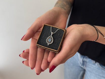 Boho Anhänger Tropfen mit Labradorit aus Silber  – Orientalischer Schmuck im marokkanischen Stil
