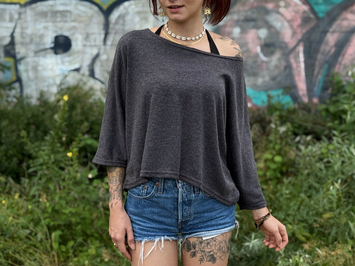 halblanges lockeres Shirt in grau