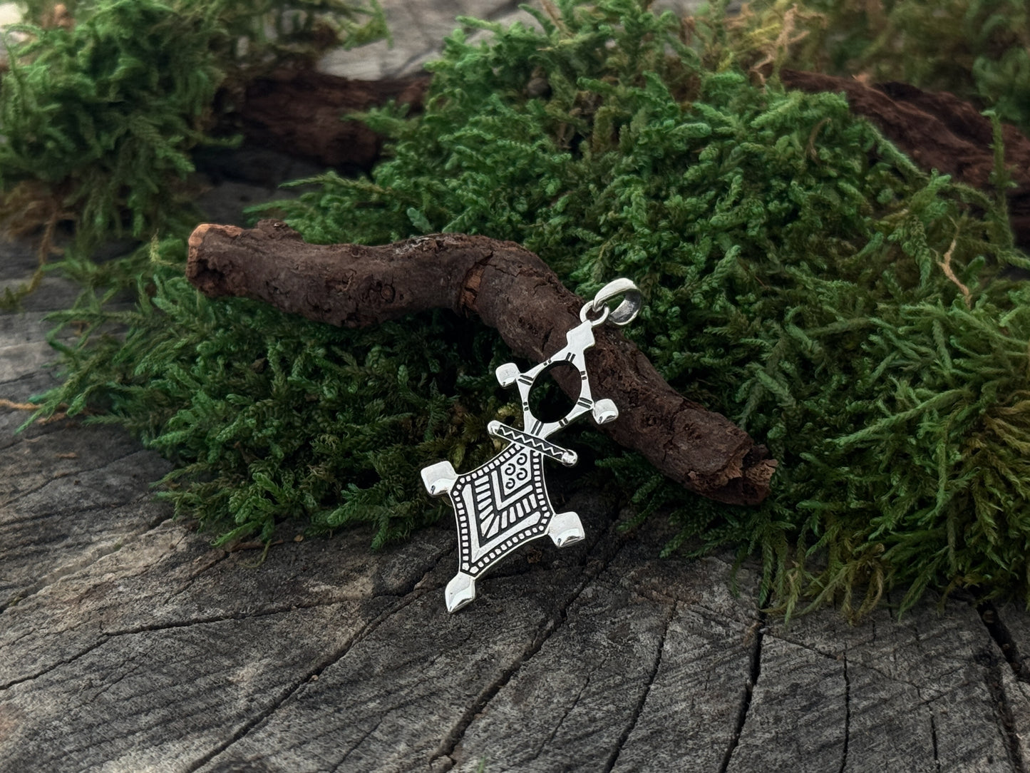 kleiner Anhänger aus Silber – Kreuz des Südens – Ethno Sternenkreuz – Boho Schmuck - unisex