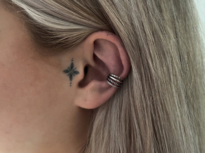 Ohrclip 4 Lines, Ohrschmuck ohne Loch, Ohrmanschette