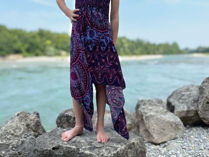 luftiges Elfenkleid für Kinder, rosa lila gemustertes Sommerkleid im Boho Look für Mädchen, Fransenkleid