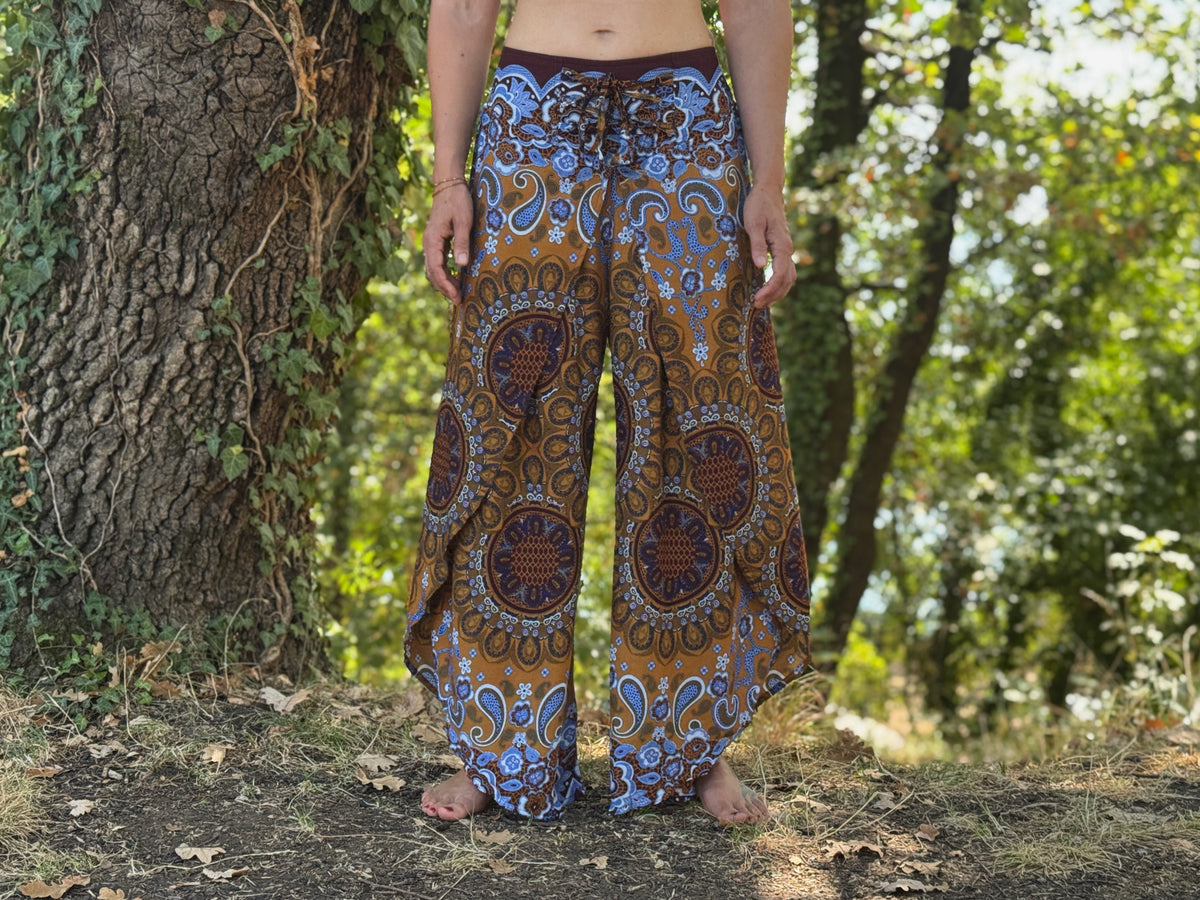 Boho Wickelhose für Damen in braun blau floral gemustert