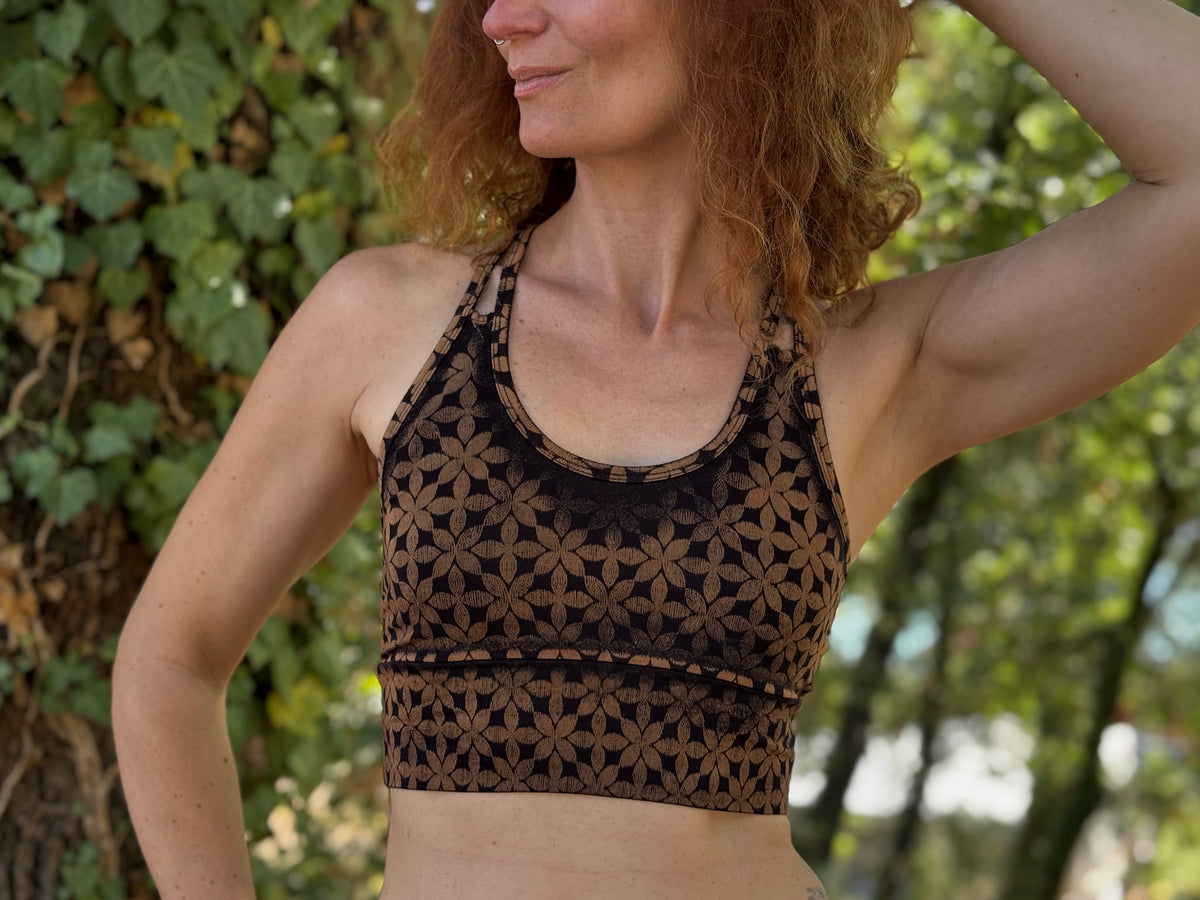 Batik Yoga Top mit geometrischem Blumen Print in braun schwarz