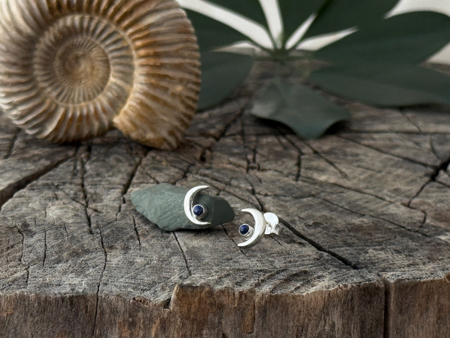 Stud earrings with small moon and stone made of silver 