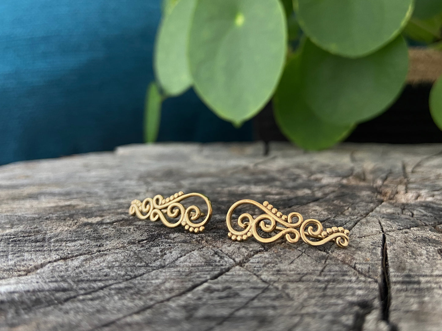 Earclimber earrings with spirals and dots plated gold 