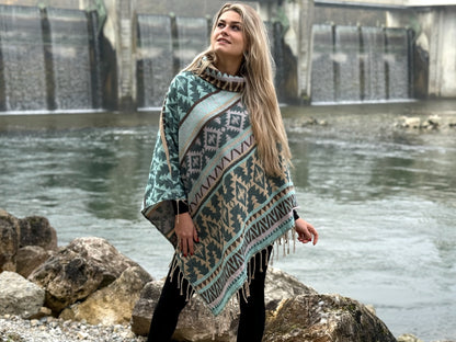 gemütlicher warmer Poncho, Überwurf, Bohemian Poncho, Boho Überwurf blau/grau/beige 005